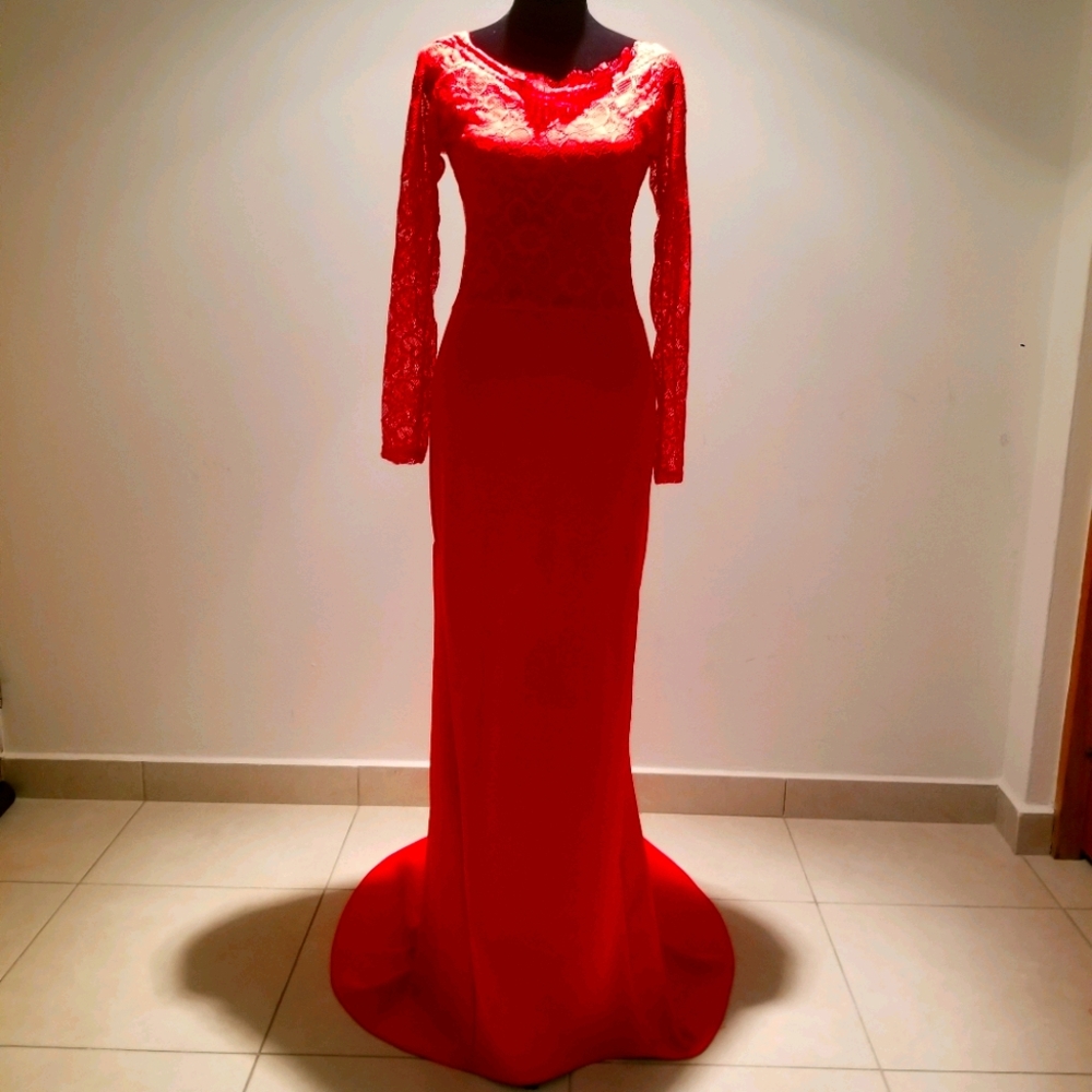 Beautiful mermaid gown!